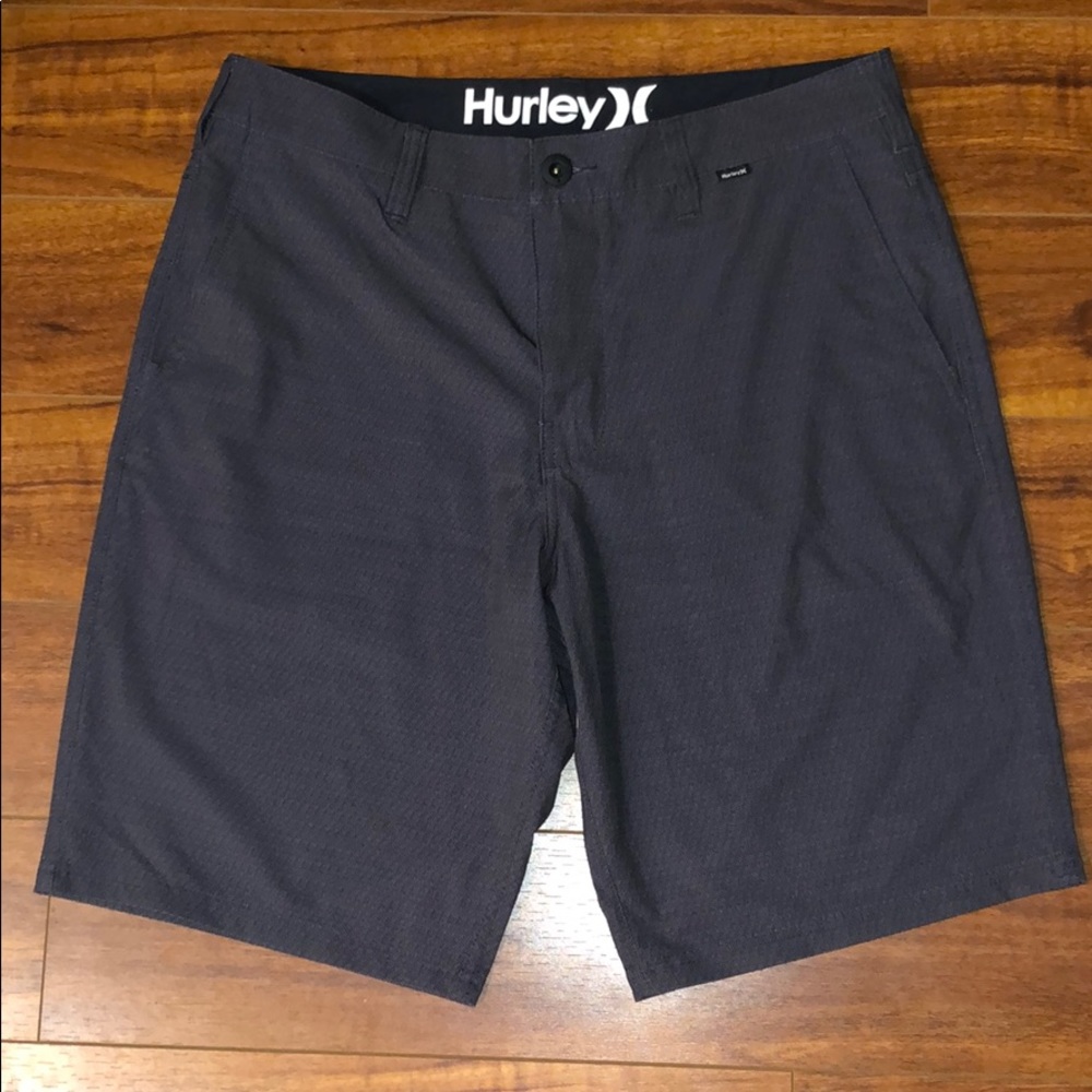 Hurley phantom hybrid stretch shorts.